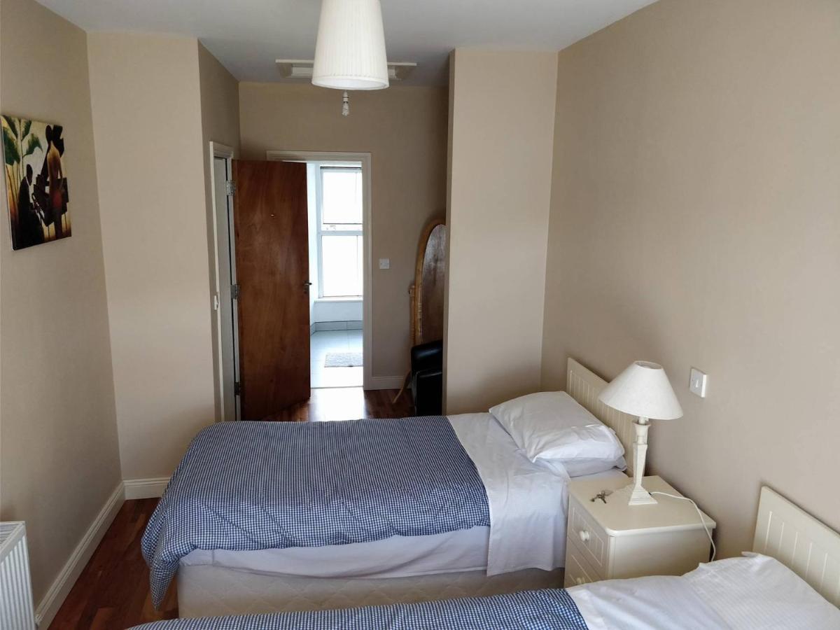Barry'S Bed And Breakfast Бантри Екстериор снимка